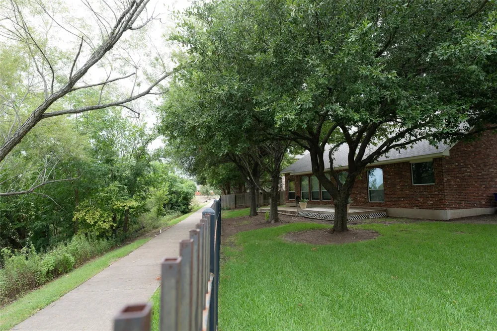 1106 Camden Cove Cedar Park, TX 78613