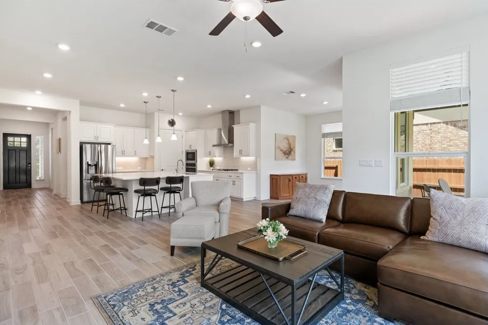 5913 Cimarron Ridge Lane Austin, TX 78738
