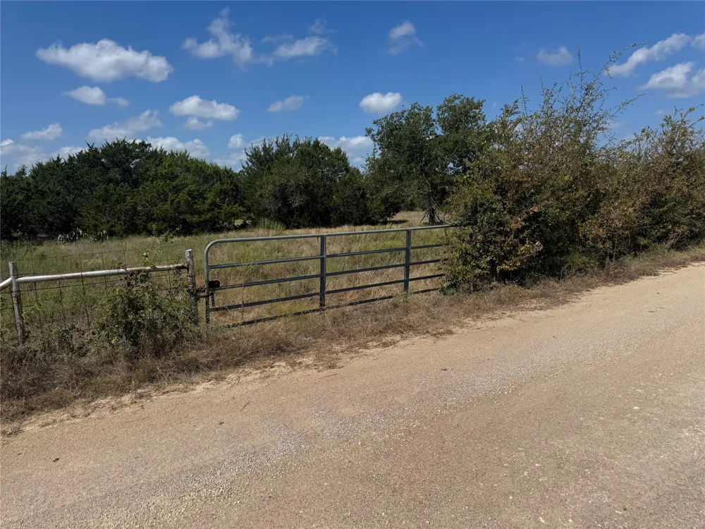 8415 S Fm 1174 Bertram, TX 78605