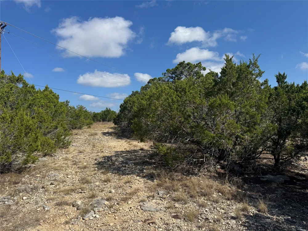 8415 S Fm 1174 Bertram, TX 78605
