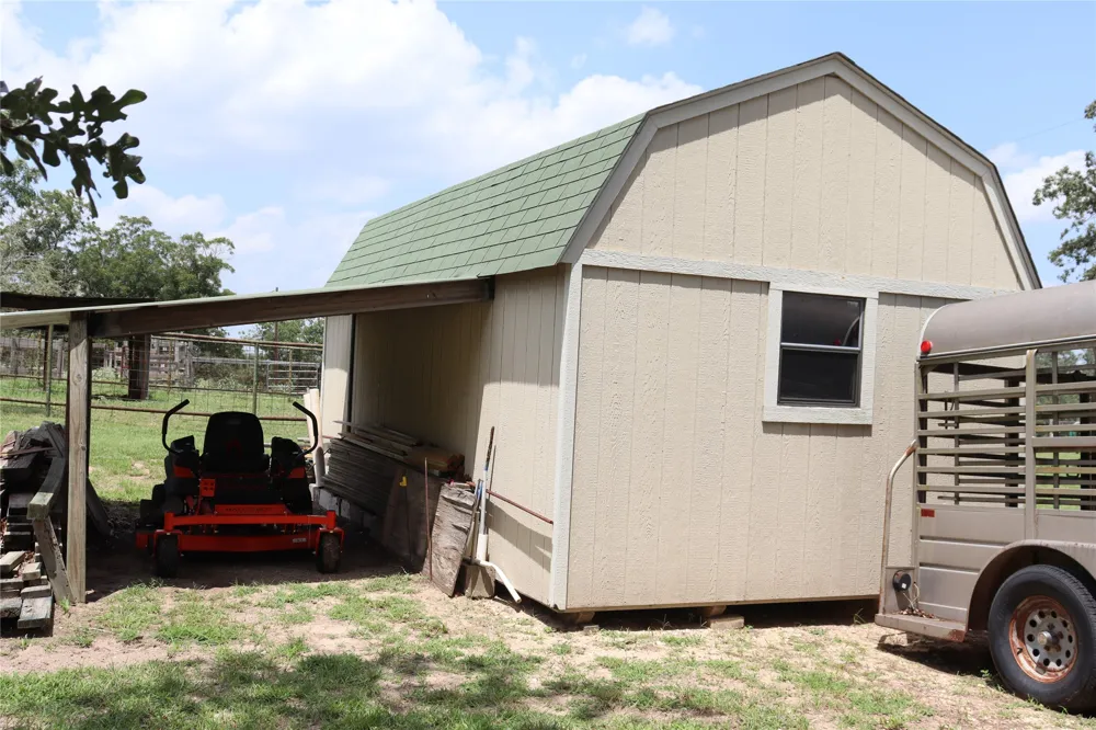 10105 Fm 86 Lockhart, TX 78644