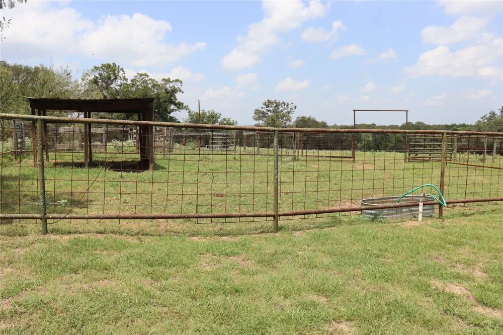 10105 Fm 86 Lockhart, TX 78644