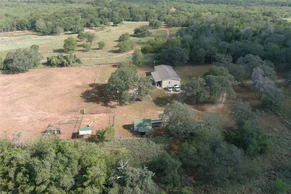 10105 Fm 86 Lockhart, TX 78644