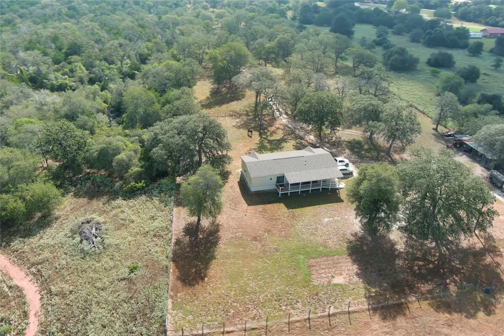 10105 Fm 86 Lockhart, TX 78644