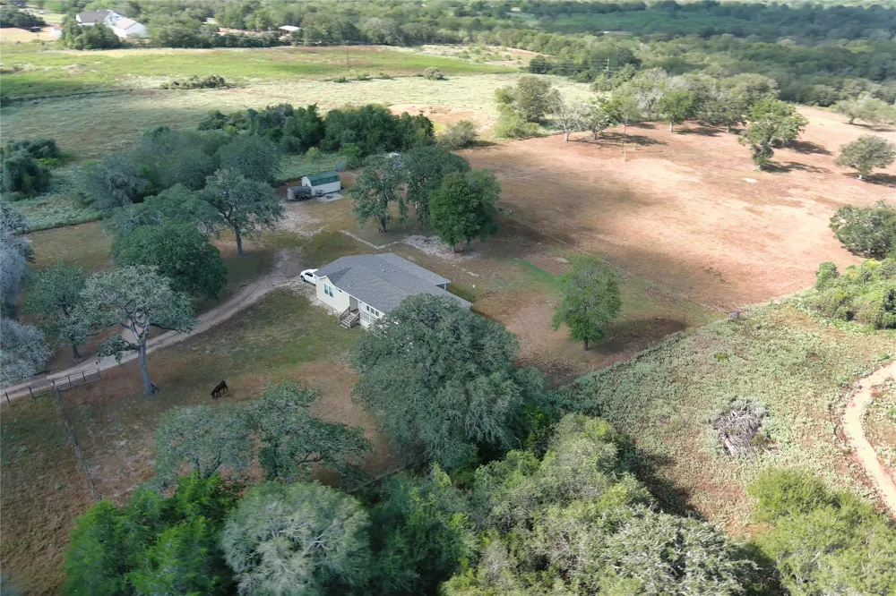 10105 Fm 86 Lockhart, TX 78644