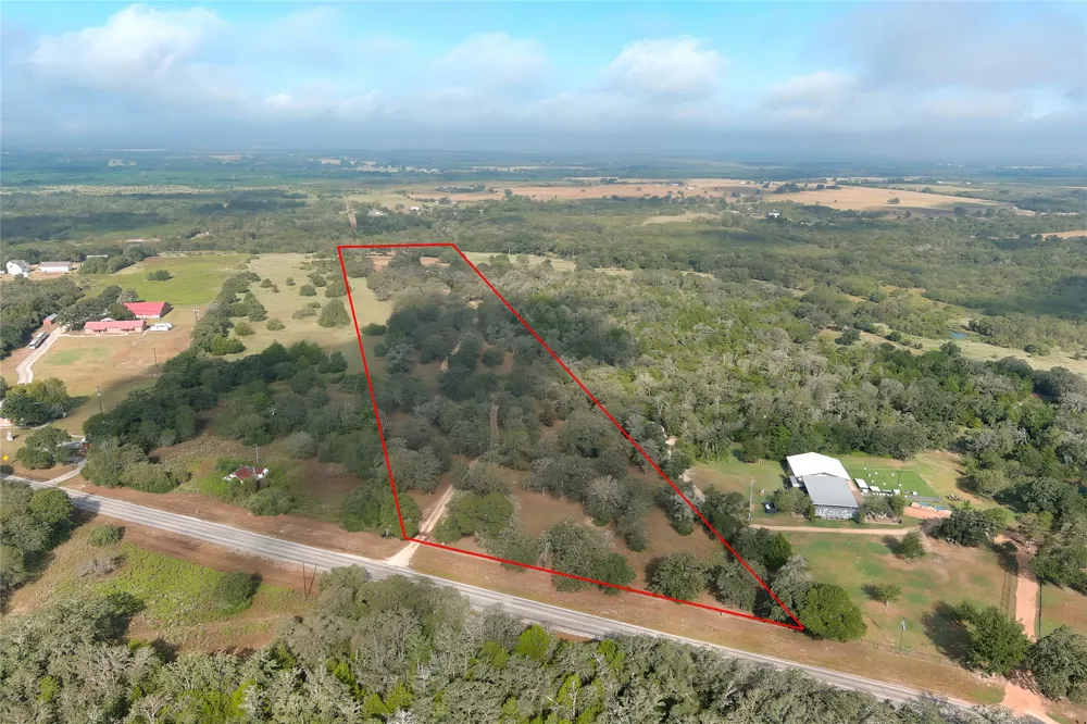 10105 Fm 86 Lockhart, TX 78644