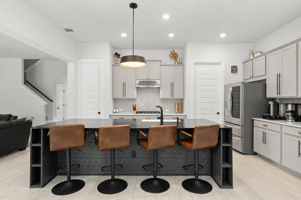 1942 Headwaters Boulevard Dripping Springs, TX 78620