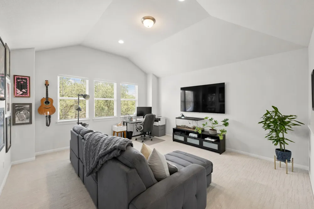 1942 Headwaters Boulevard Dripping Springs, TX 78620