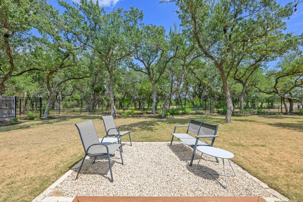 1942 Headwaters Boulevard Dripping Springs, TX 78620
