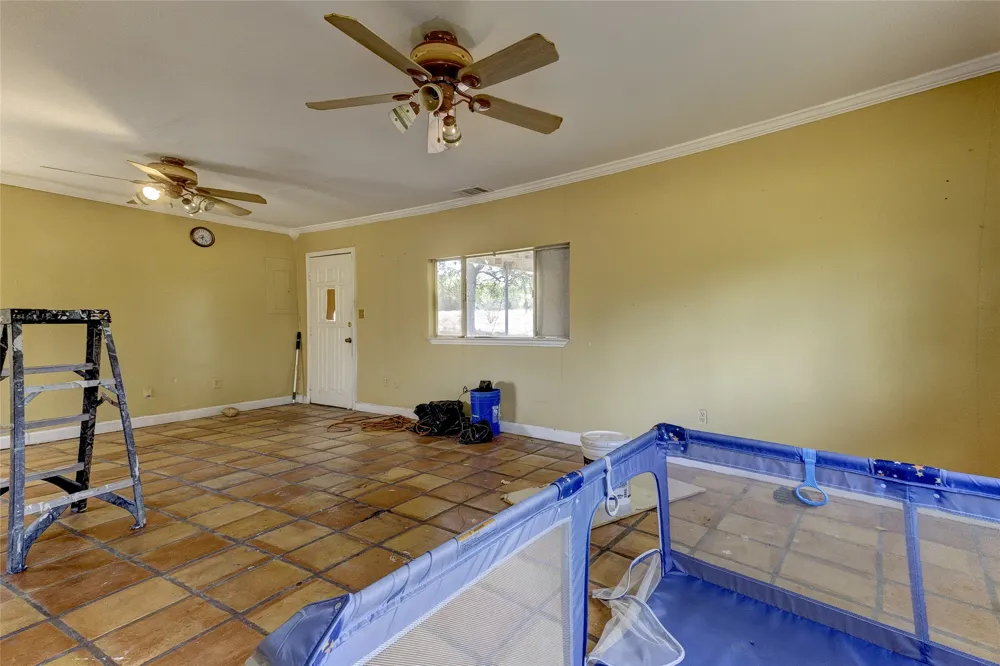 358 Elm Forest Loop Cedar Creek, TX 78612