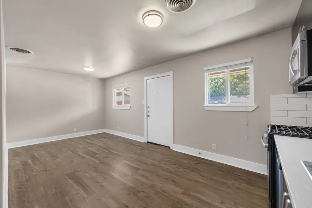 1302 E 52nd Street Austin, TX 78723