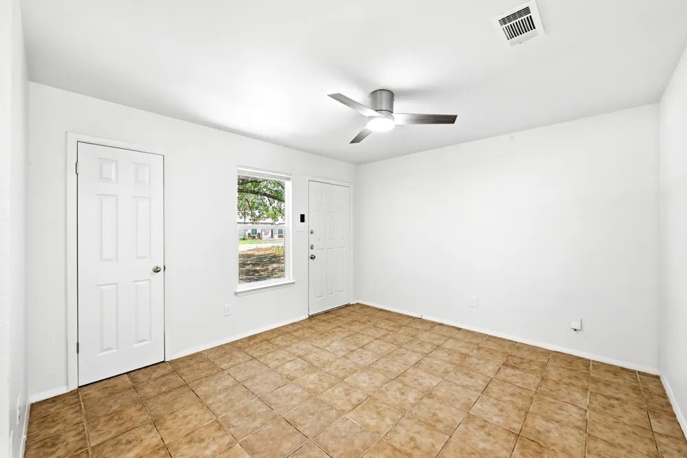 910 Bret Lane #A Austin, TX 78721