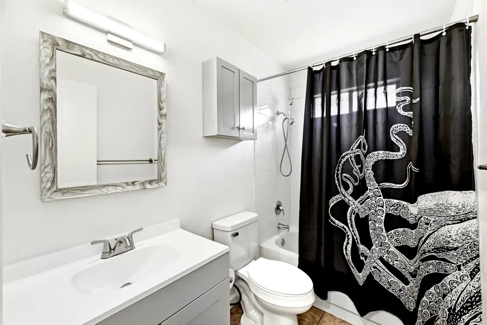 910 Bret Lane #A Austin, TX 78721