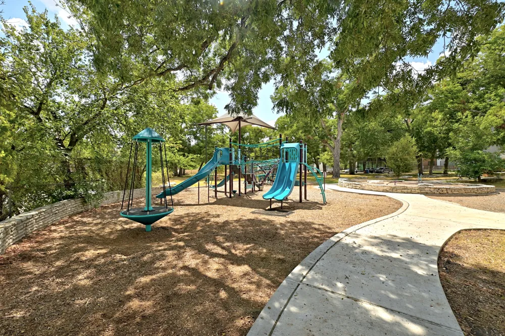 910 Bret Lane #A Austin, TX 78721