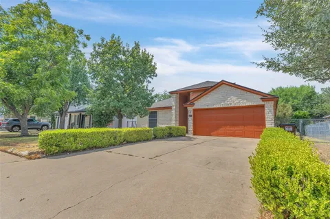 1902 Hollow Tree Boulevard