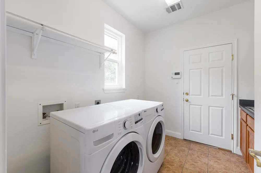 2704 Covington Place Round Rock, TX 78681
