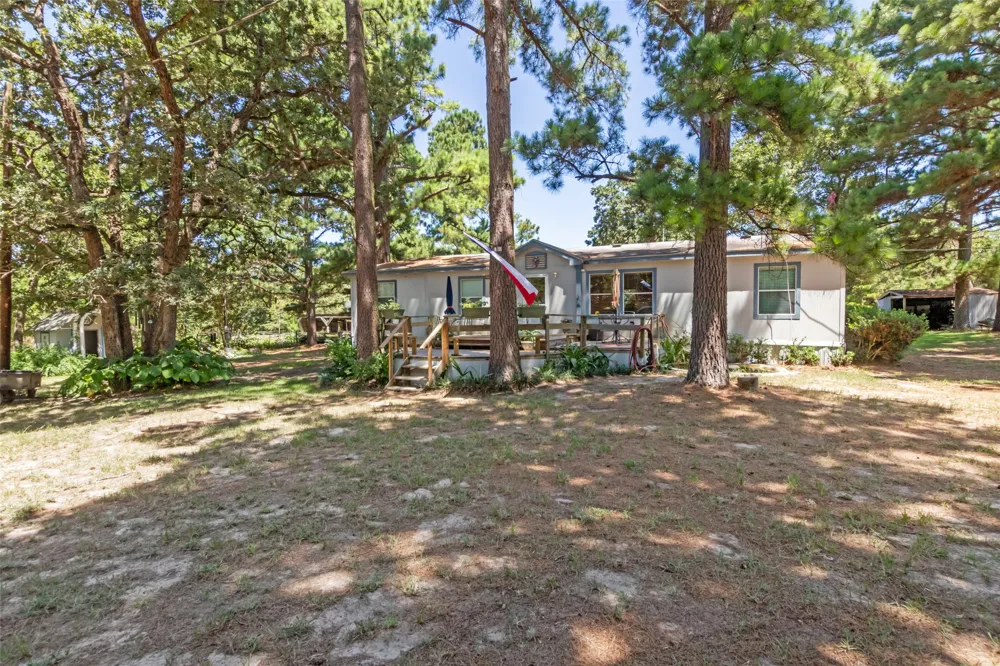 422 Private Road 7051 Road Milano, TX 76556