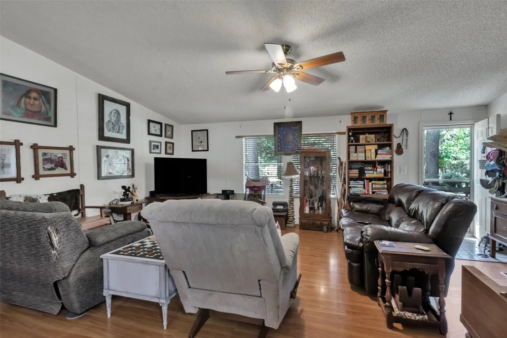 422 Private Road 7051 Road Milano, TX 76556