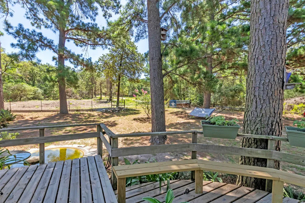 422 Private Road 7051 Road Milano, TX 76556