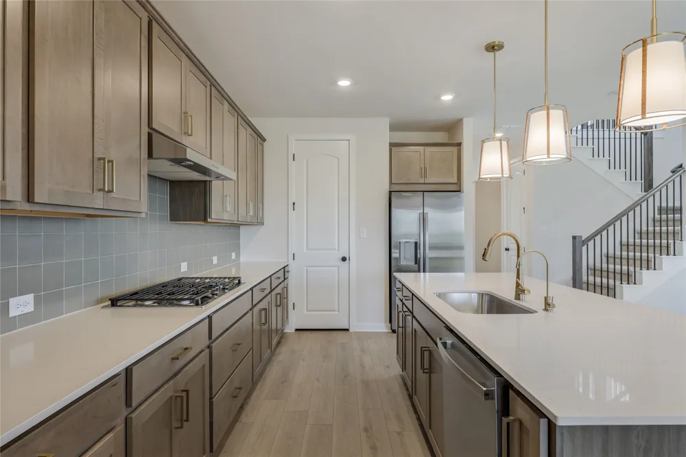 261 Crater Lake Drive Dripping Springs, TX 78620
