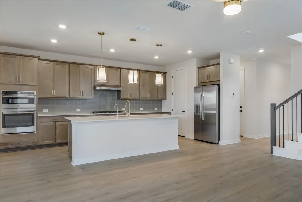 261 Crater Lake Drive Dripping Springs, TX 78620