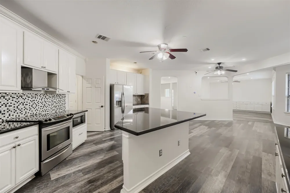 2310 McKendrick Drive Cedar Park, TX 78613