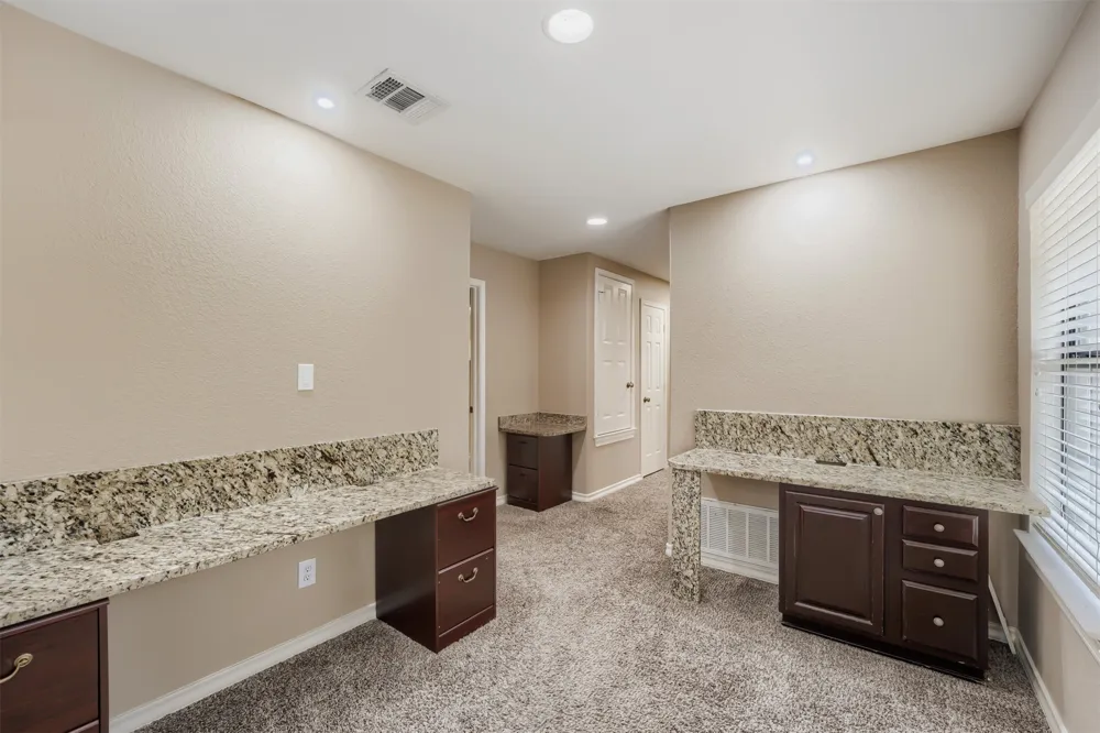 2310 McKendrick Drive Cedar Park, TX 78613