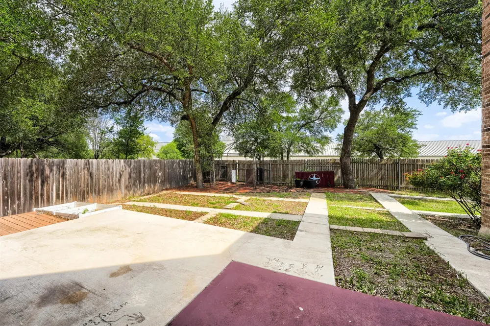 2310 McKendrick Drive Cedar Park, TX 78613