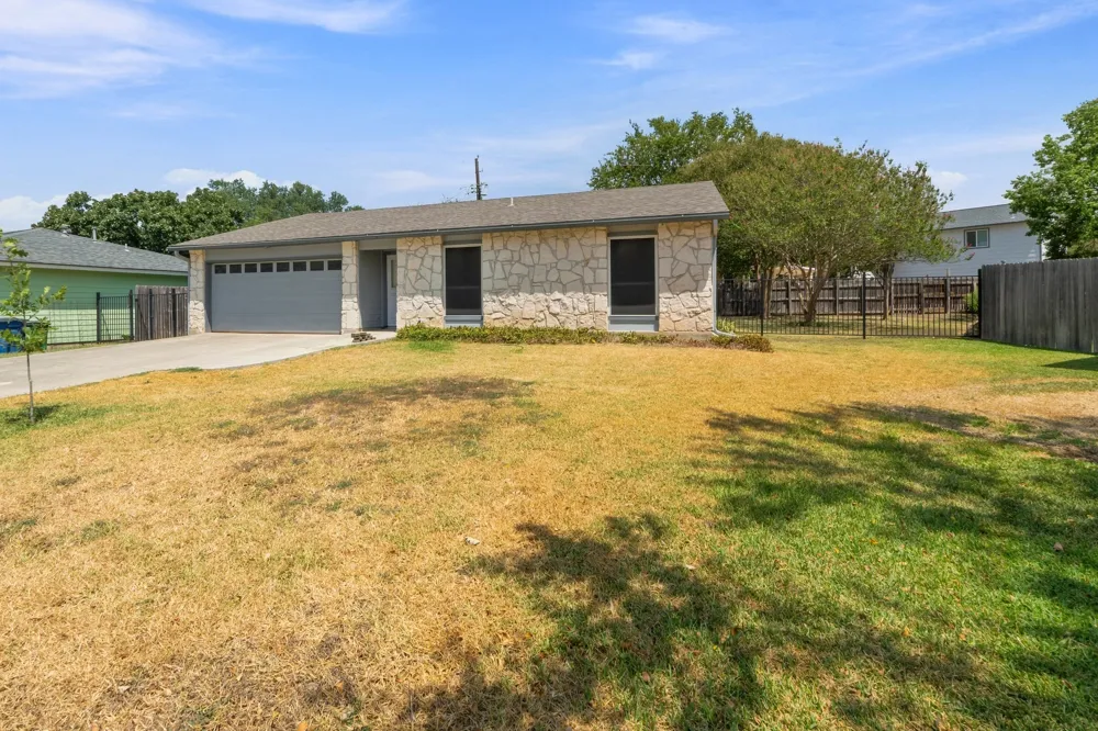 3102 Jeanne Marie Court Austin, TX 78745