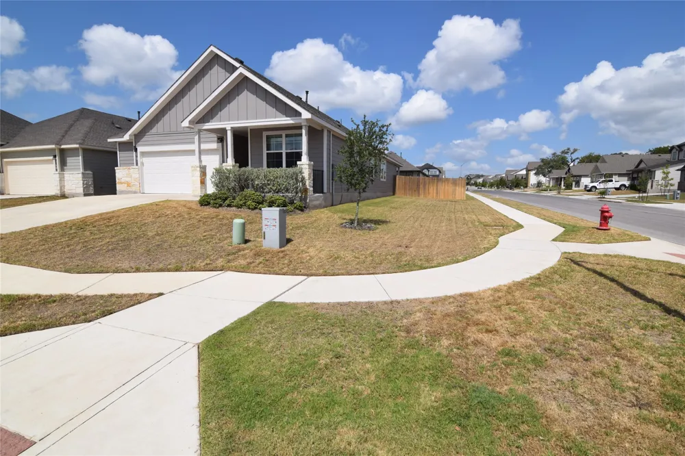 100 Corral Cove Kyle, TX 78640