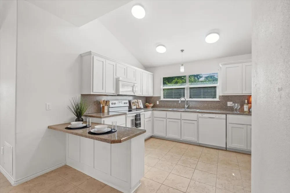 1405 Johnson Street Marble Falls, TX 78654