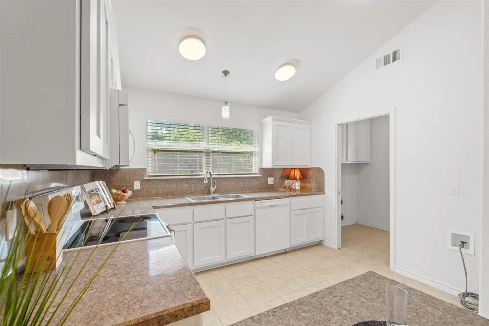 1405 Johnson Street Marble Falls, TX 78654