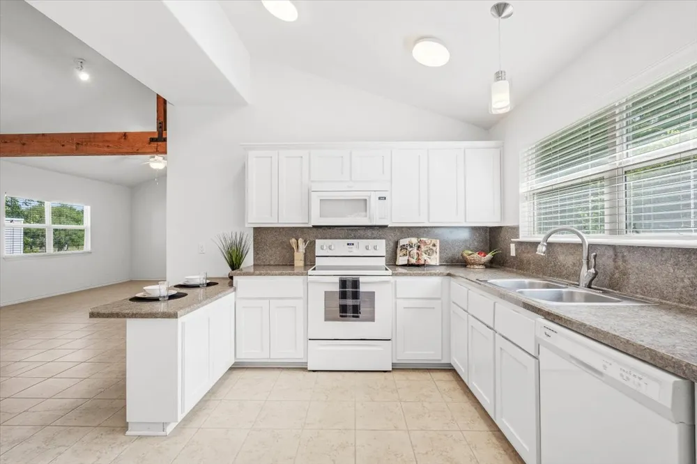 1405 Johnson Street Marble Falls, TX 78654