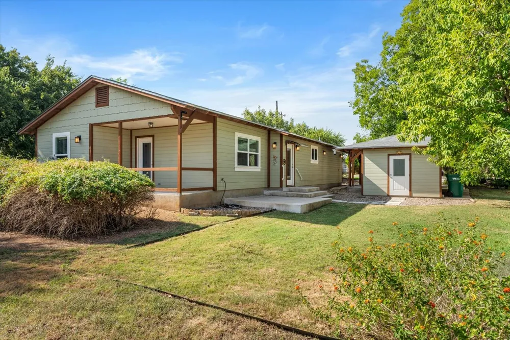 1405 Johnson Street Marble Falls, TX 78654