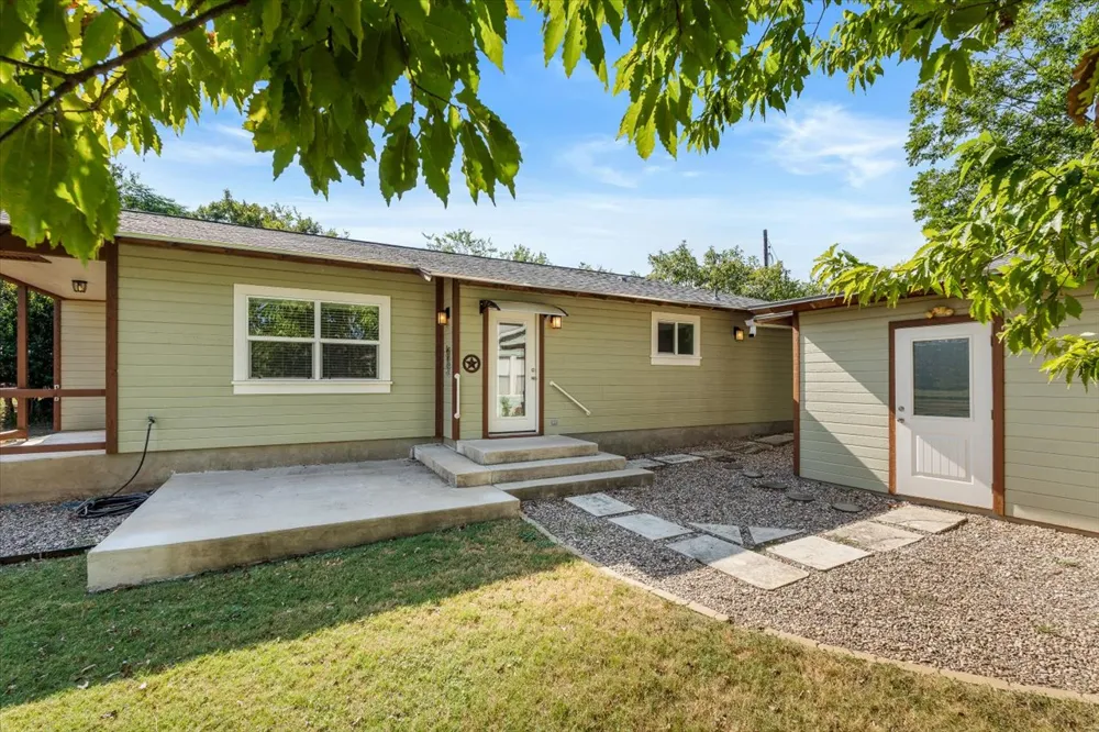 1405 Johnson Street Marble Falls, TX 78654