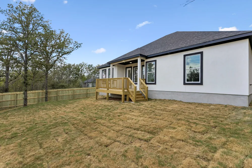 115 Diamond Head Drive Bastrop, TX 78602