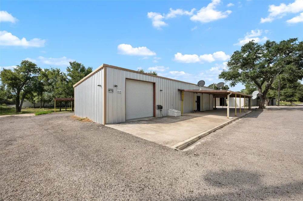 301 Dews Road Leander, TX 78641