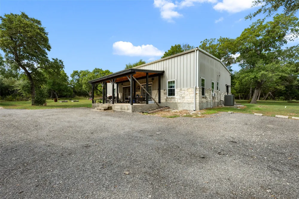 301 Dews Road Leander, TX 78641