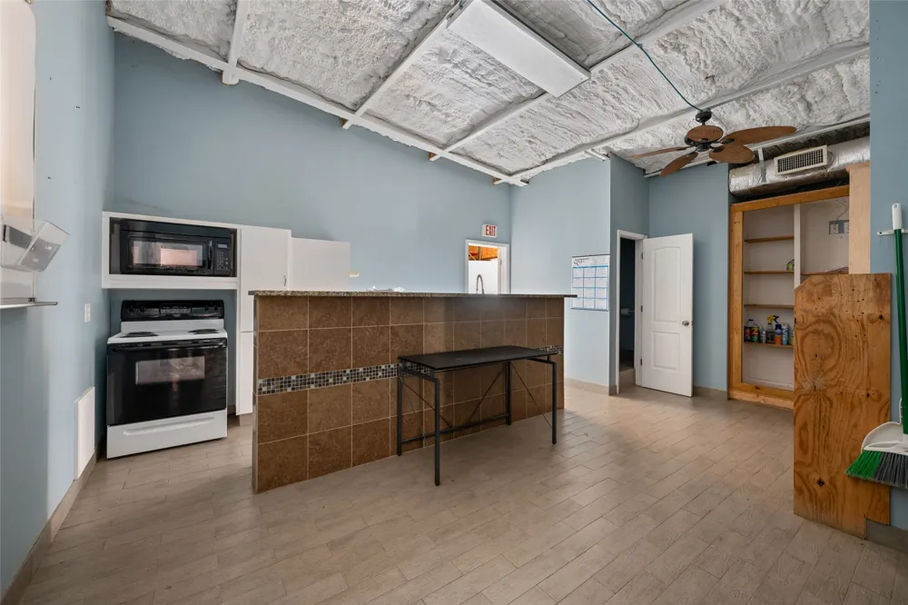 301 Dews Road Leander, TX 78641