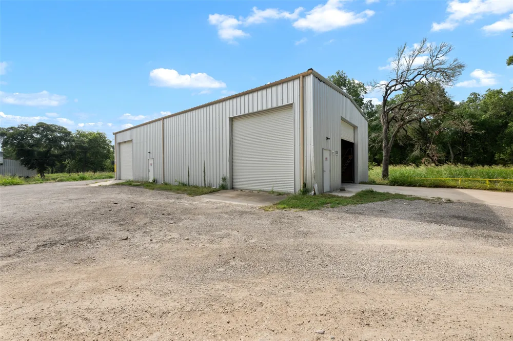 301 Dews Road Leander, TX 78641