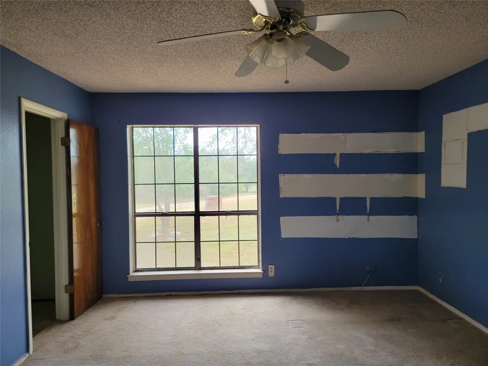 803 E 2nd Street Elgin, TX 78621