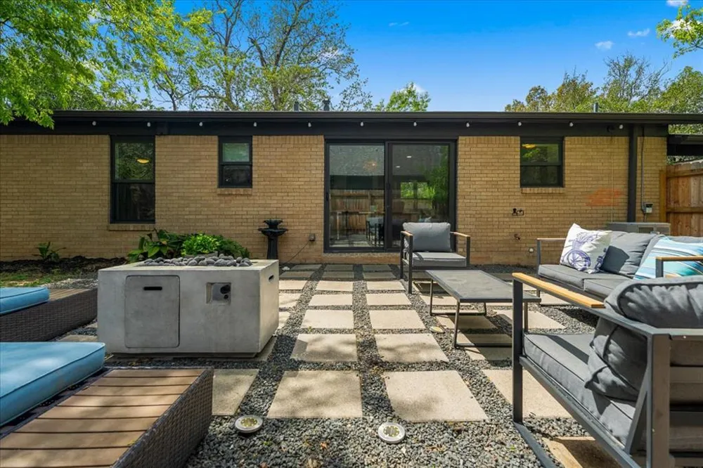 1808 Forest Hill Drive #A Austin, TX 78745