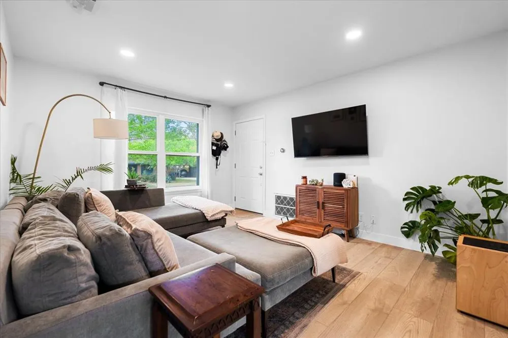 1808 Forest Hill Drive #A Austin, TX 78745