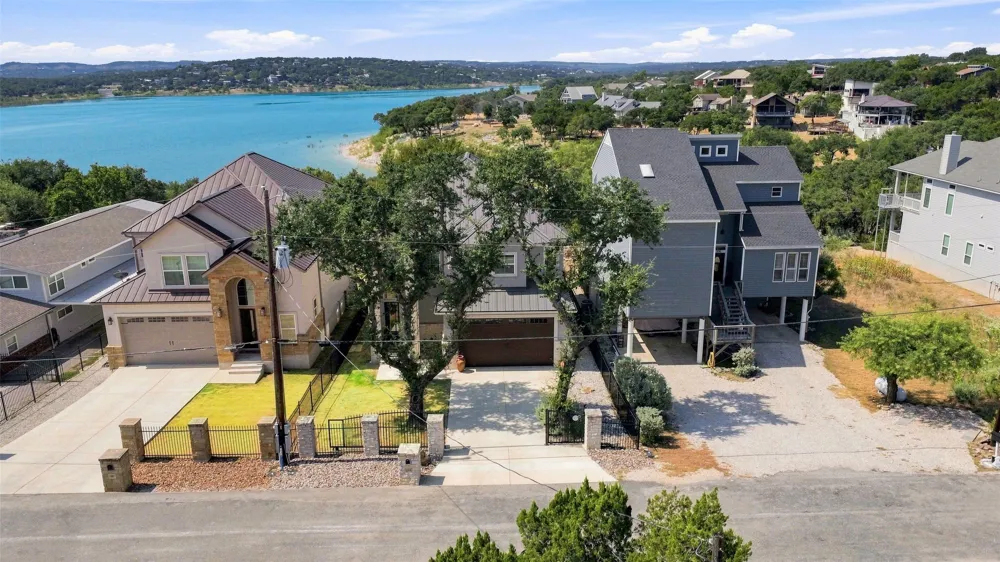 174 Edge Hill Drive Canyon Lake, TX 78133