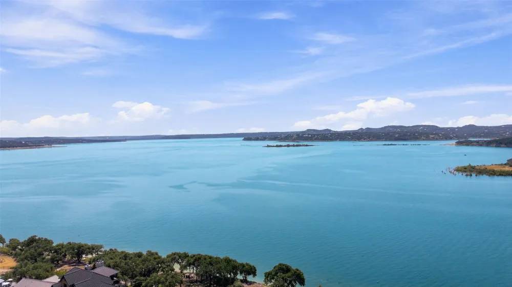 174 Edge Hill Drive Canyon Lake, TX 78133