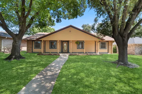 2202 Winchester Drive