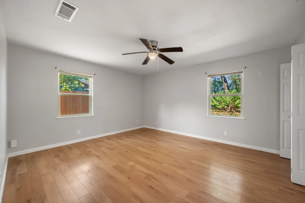 11604 Oaks Drive Austin, TX 78753