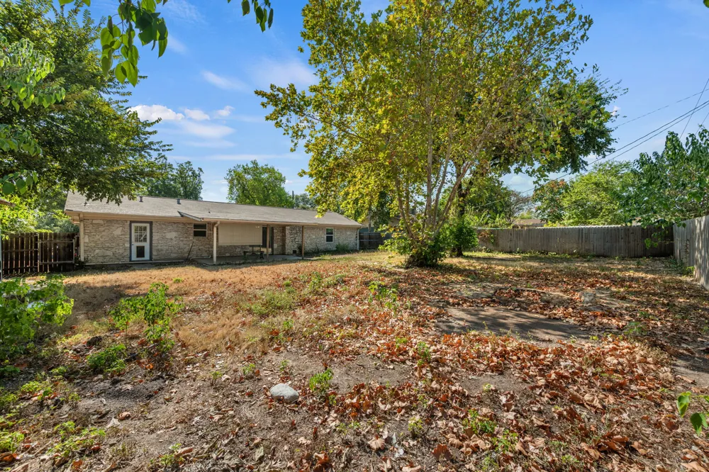 11604 Oaks Drive Austin, TX 78753