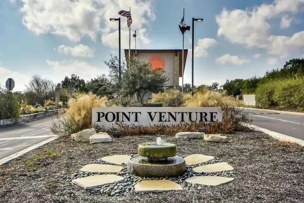 18803 Hogan Circle #14 Point Venture, TX 78645