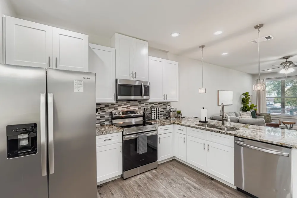18803 Hogan Circle #14 Point Venture, TX 78645